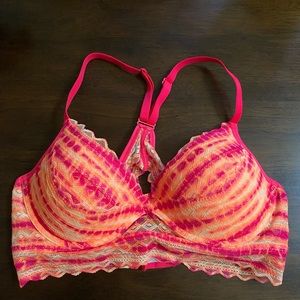 Victoria’s Secret, Pink Push Up Bralette. Size L